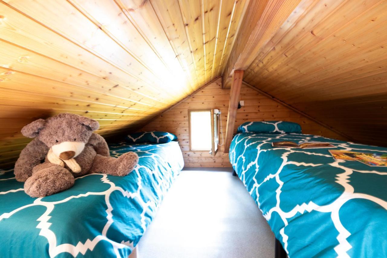 Camping Le Lac Des Sapins Cublize Bagian luar foto