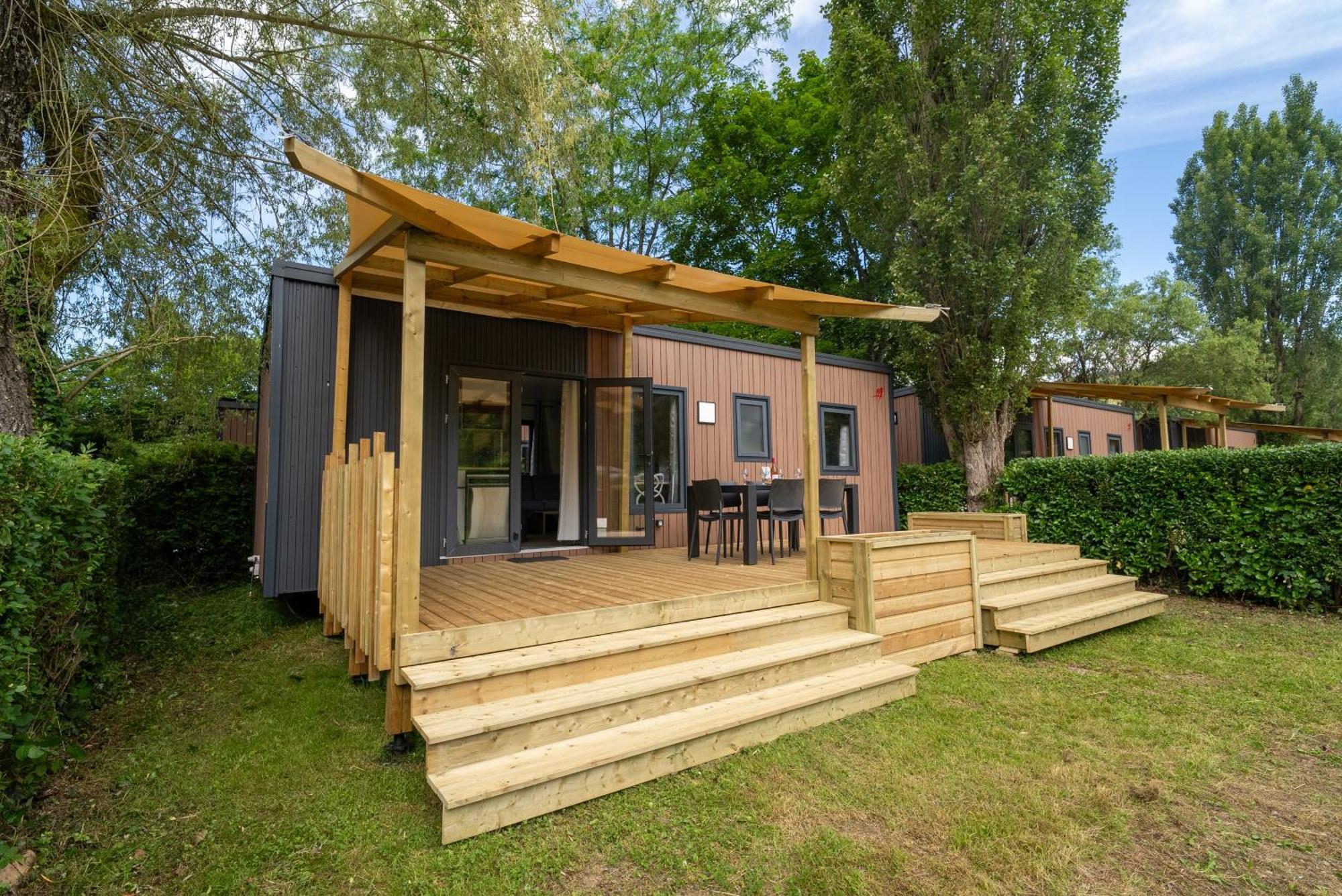 Camping Le Lac Des Sapins Cublize Bagian luar foto
